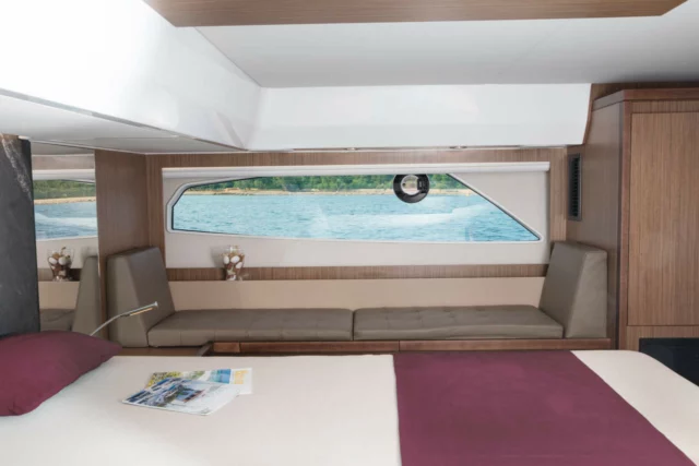 Sealine F530  Shooting Mallorca Master Cabin