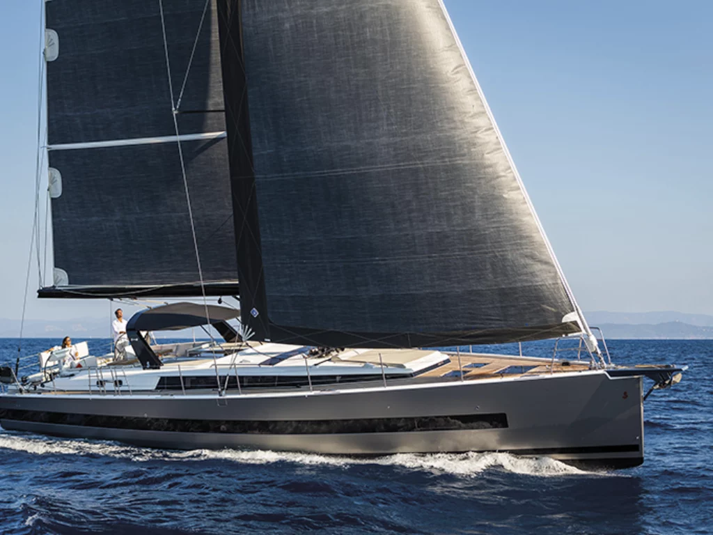 Bénéteau Oceanis Yacht 62