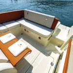 Invictus Yachts 250 CX