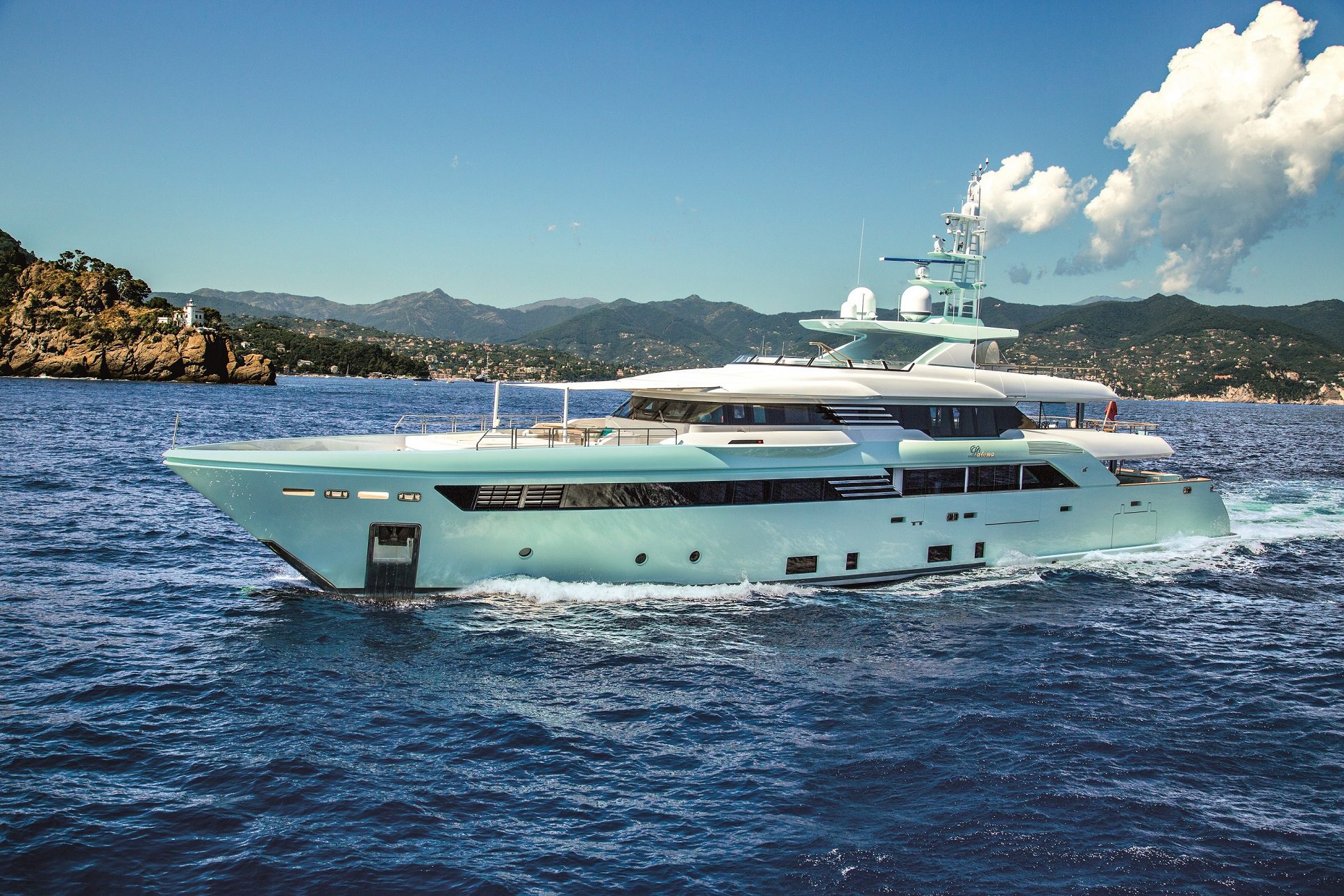 crn latona yacht