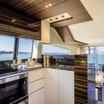 Ferretti Yachts 670