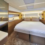 Prestige Yachts 590 Fly