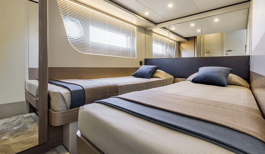 Absolute Yachts 62 Fly