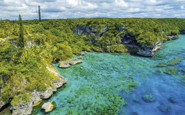 Lifou, Baie de Jinek