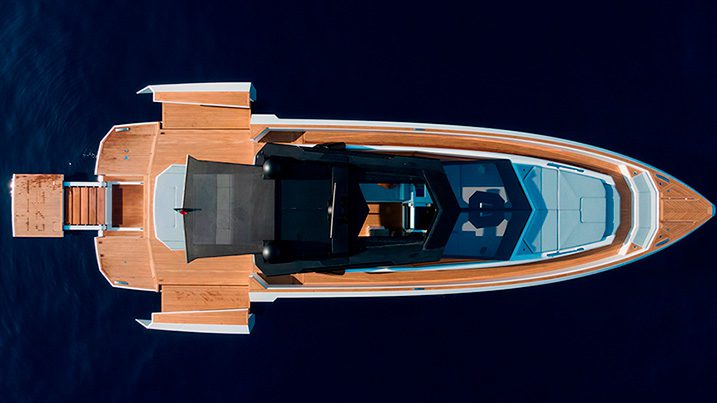 Evo yacht R6