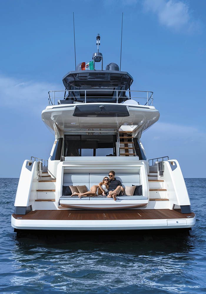 Ferretti 720