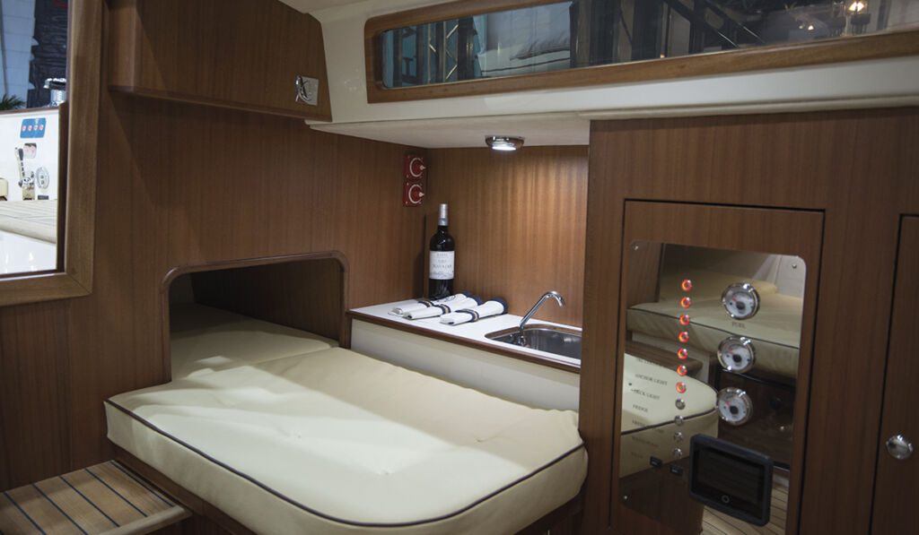 Eagle 38