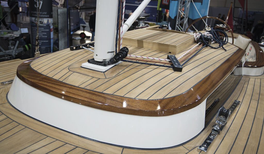 Eagle 38