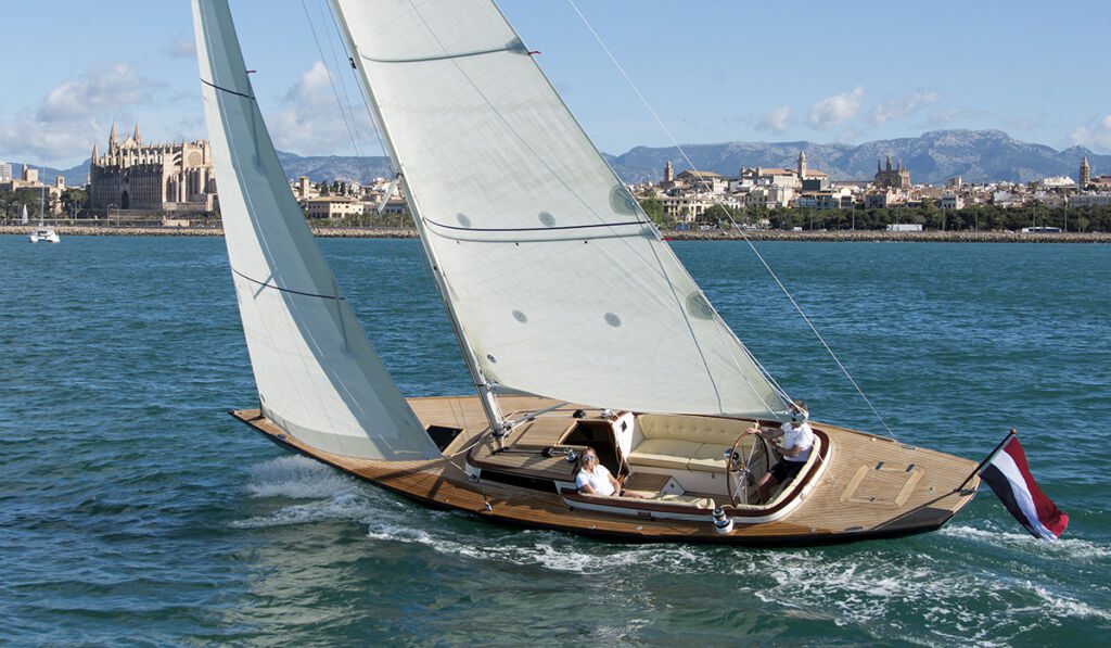 Eagle 38