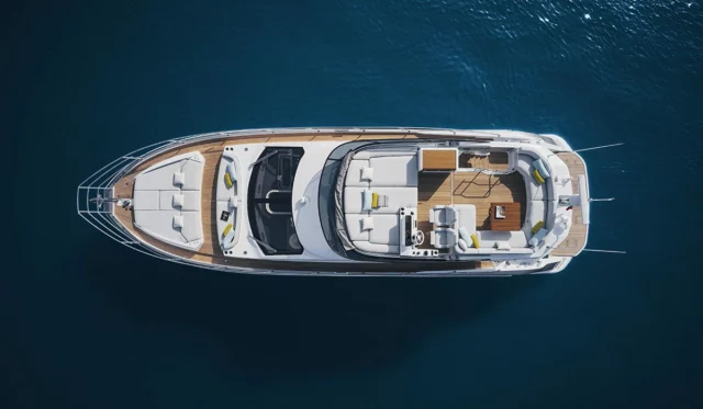 Azimut 53 Fly