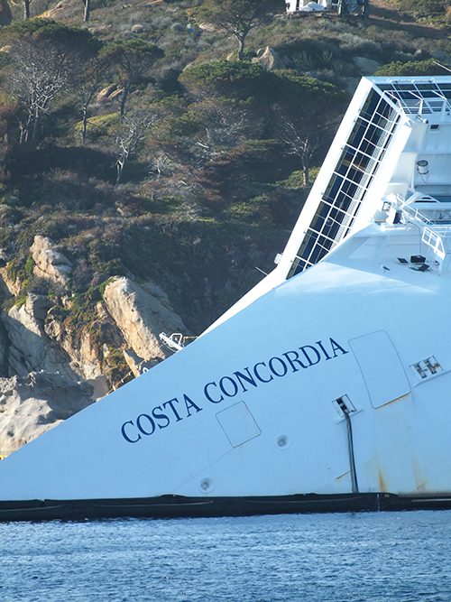Costa-Concordia-Giglio-(ph_Corbo')-web