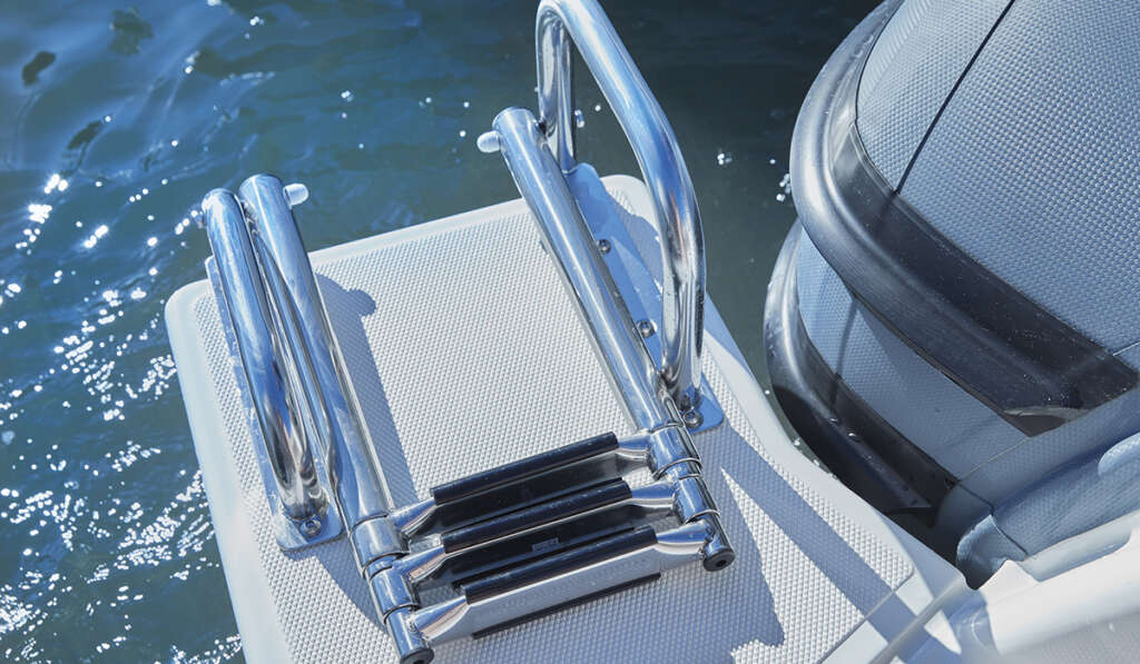 Jokerboat_Coaster_580