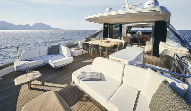 Princess Yachts X80