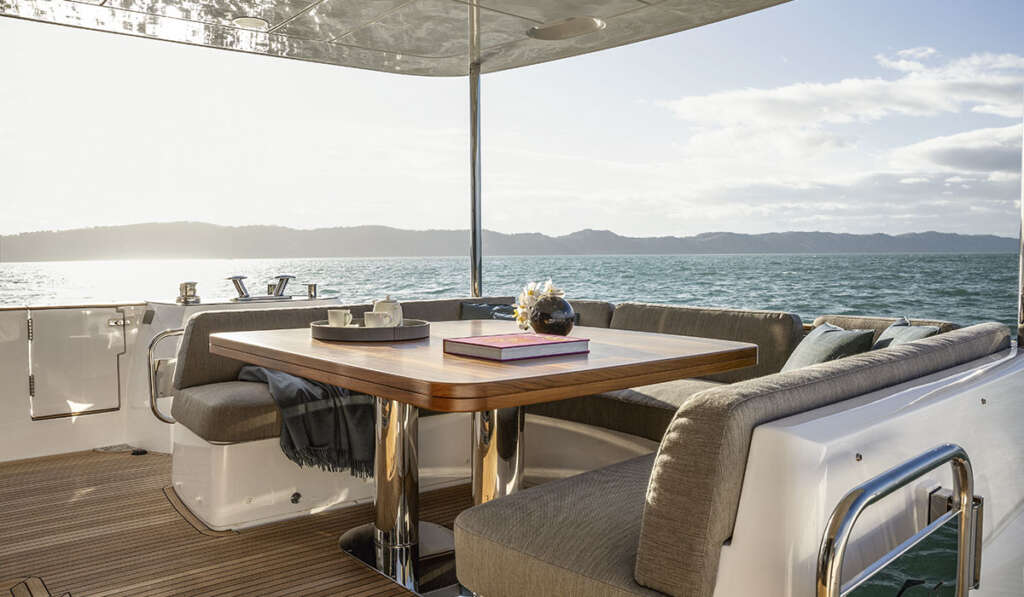 Azimut Magellano 66