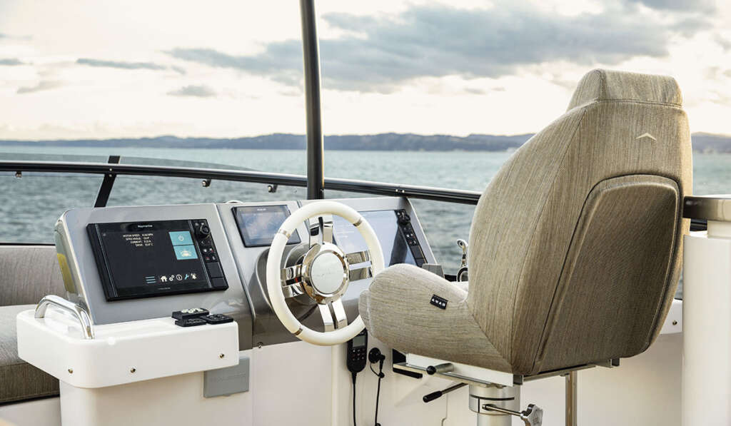 Azimut Magellano 66