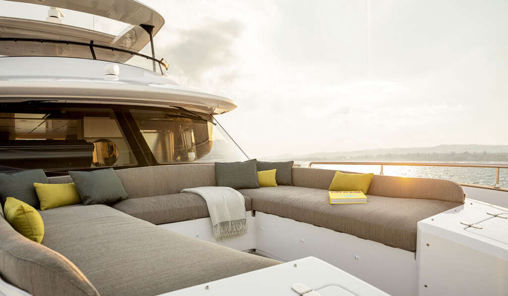 Azimut Magellano 66