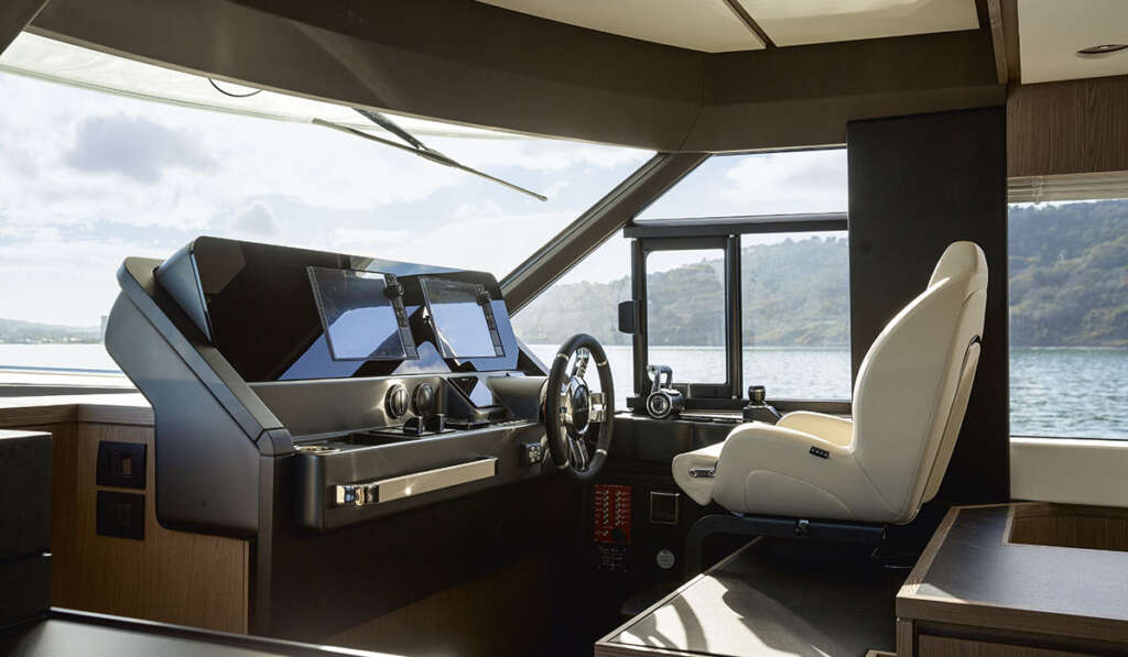 Azimut Magellano 66