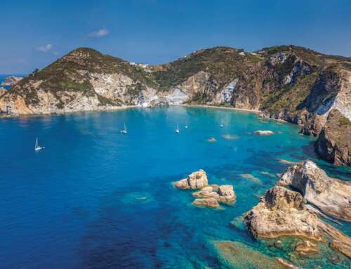 Isole Ponziane, Ponza, Palmarola e Zannone: un’ammaliante caleidoscopio  di colori