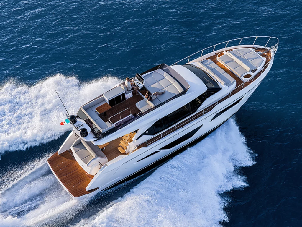 Ferretti_580