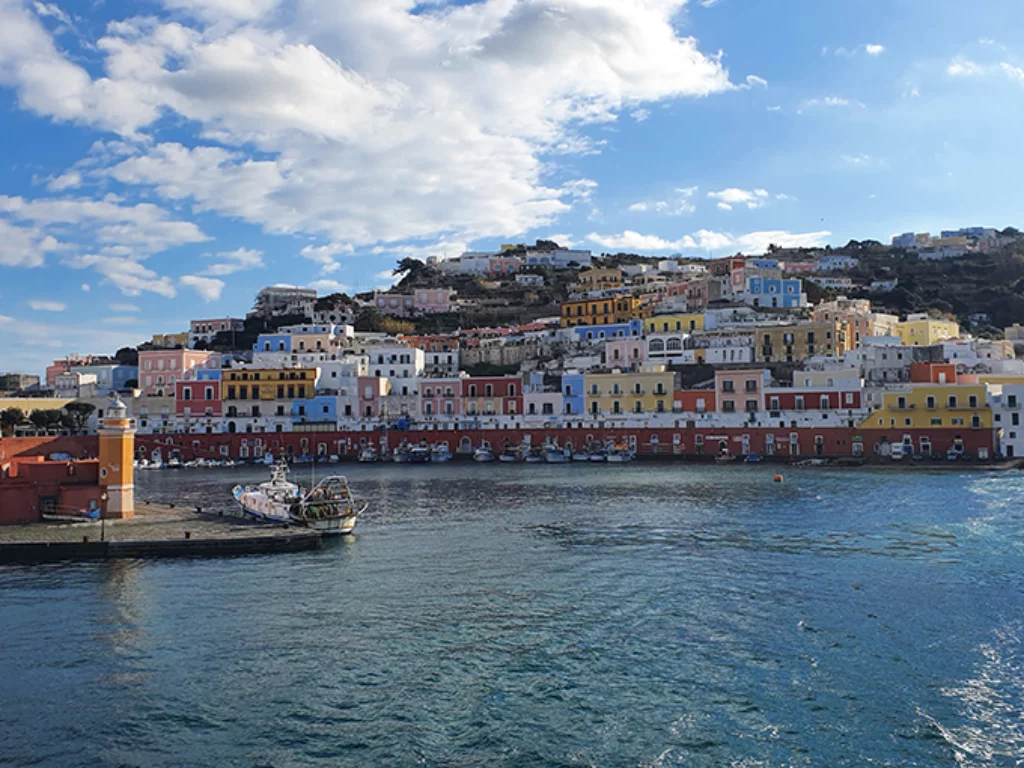 porto Ponza ingresso