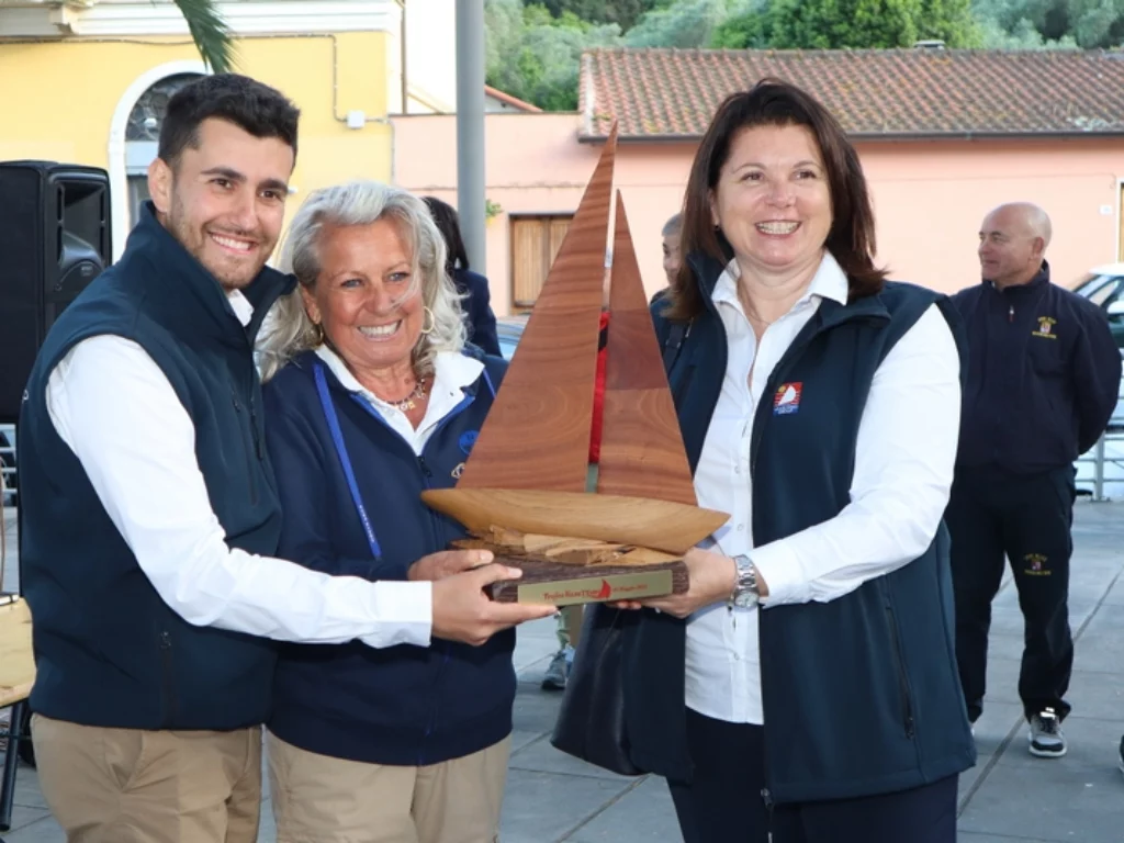Le Vele d’Epoca dell’Alto Tirreno: Margaret vince tra gli Epoca, Crivizza tra i Classici. Un evento memorabile nel Golfo della Spezia.