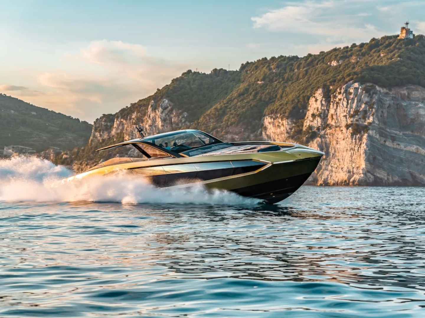 The Italian Sea Group porta in anteprima al Limassol Boat Show il Tecnomar for Lamborghini 63, simbolo di lusso e innovazione nel mondo dello yachting
