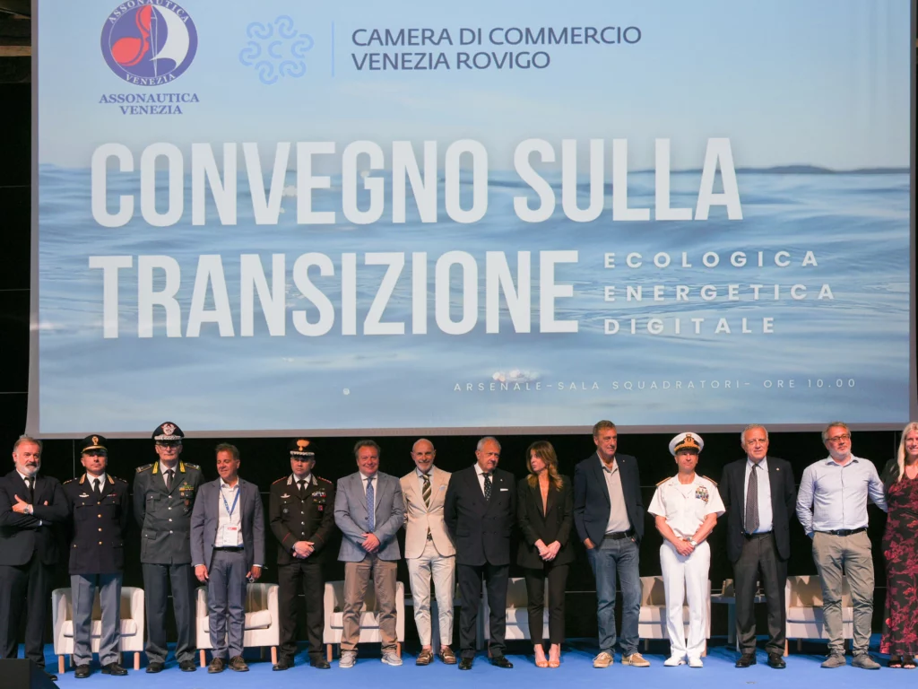 V edizione convegno Transizione Ecologica Venezia 2025. Premio Venezia per il Mare al Ministro Musumeci. Innovazione e sostenibilità nautica all'Arsenale.