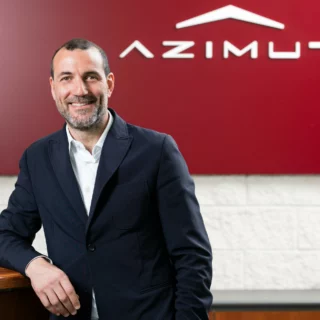 Andrea Antichi, ex Chief Manufacturing Officer Ferrari, è il nuovo General Manager di Azimut Yachts: guiderà l'innovazione e la trasformazione produttiva del cantiere.