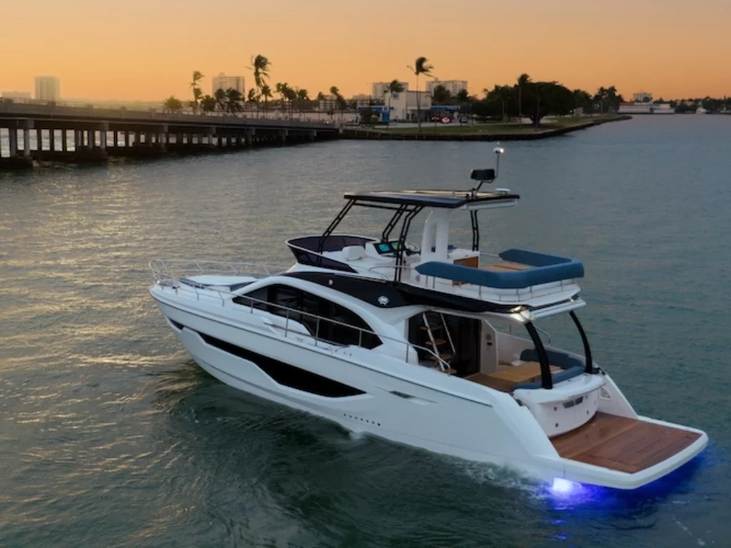 Sessa Marine presenta F60 e F48: yacht di lusso italiani con design CentroStile e tecnologia Volvo Penta IPS 950.