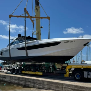 GR Sessantatre nuovo open custom Rizzardi: design mediterraneo, motori Nanni 900hp, consumi ottimizzati 190 litri/ora