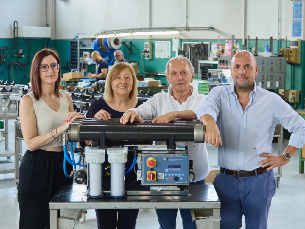 HP Watermakers celebra 30 anni di innovazione sostenibile nei dissalatori per nautica, civile e militare.