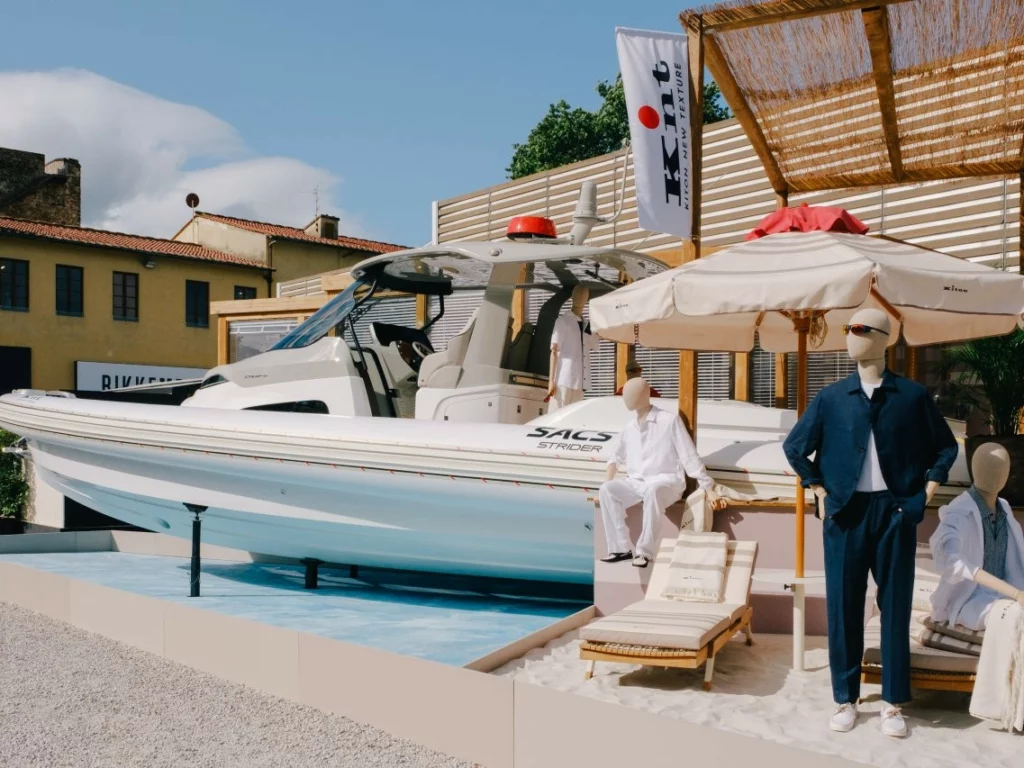 SACS e Kiton lanciano Strider 13 KNT x SACS al Pitti Uomo 2025. Maxi RIB luxury design Christian Grande 13,50m.
