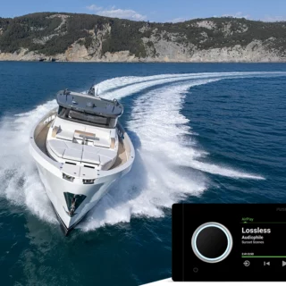 Fusion Apollo RA800: audio hi-fi, Wi-Fi integrato e potenza aumentata del 50% per l'intrattenimento in barca.