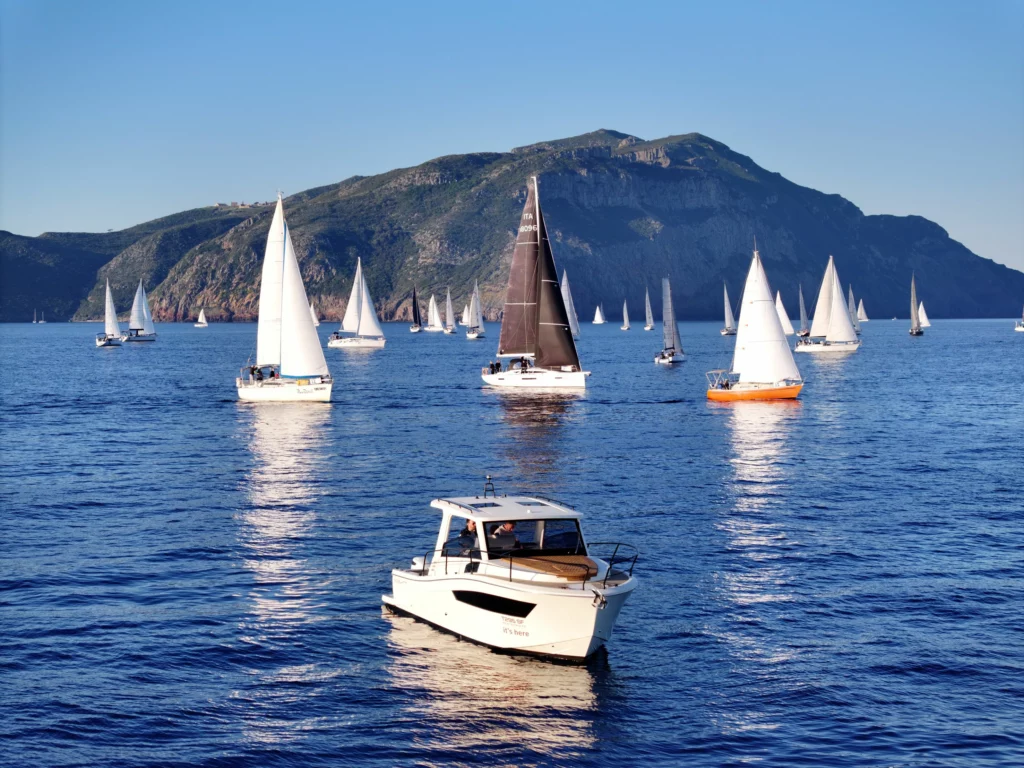 Tuccoli Marine sponsor ufficiale della Traversata Capraia-Gorgona e 23ª Minigiraglia: sport nautico, legalità e inclusione sociale