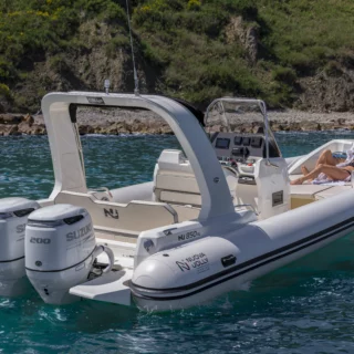 Il nuovo Suzuki DF200 V6 da 200HP premiato con il Boating Industry Top Products Award 2025 per innovazione e performance.