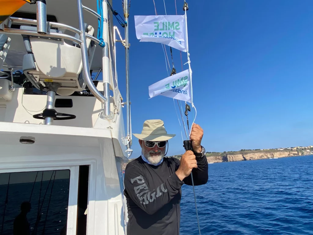 Pesca d'altura solidale: tornei di Ischia e Ventotene uniti per Smile House. Oltre 300 bandierine per bambini con labiopalatoschisi