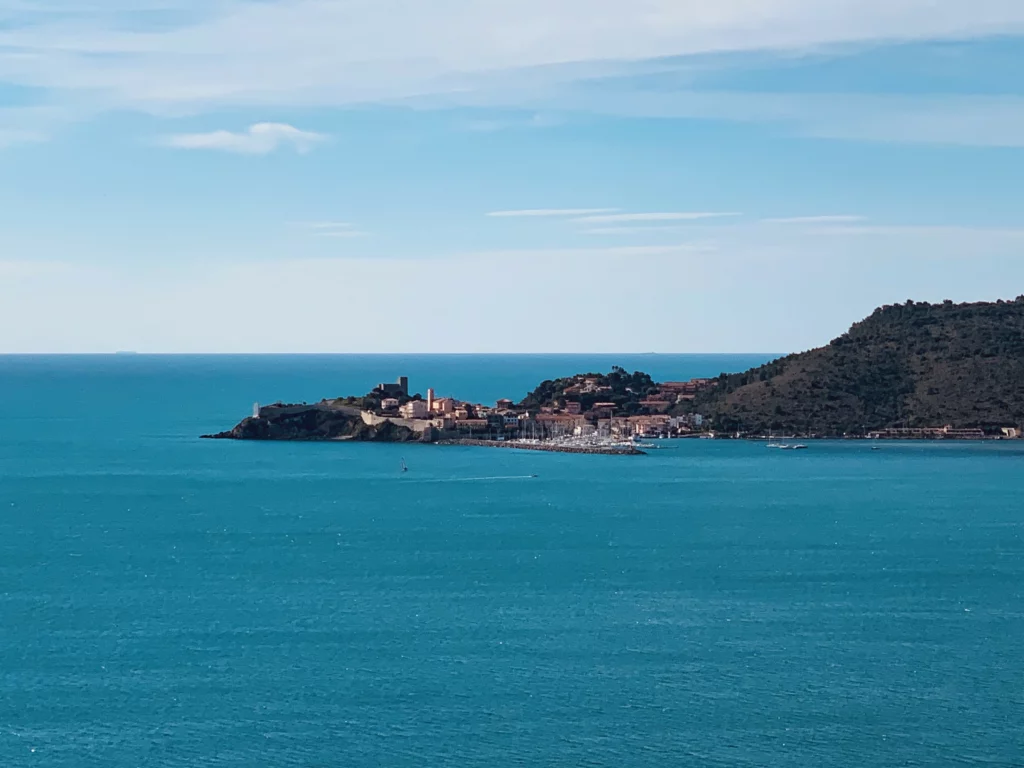 Sales SpA entra nel Porto Turistico di Talamone: nuovo porto turistico sostenibile in Toscana. Progetto innovativo 2025.
