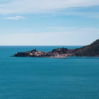 Sales SpA entra nel Porto Turistico di Talamone: nuovo porto turistico sostenibile in Toscana. Progetto innovativo 2025.