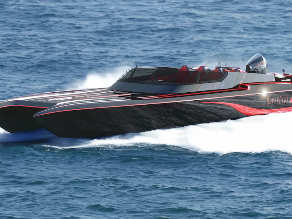 VISIONF Superfast 46 speedboat 14m raggiunge 80 nodi. Motori Mercury 450 HP, debutto mondiale Cannes Festival 2025
