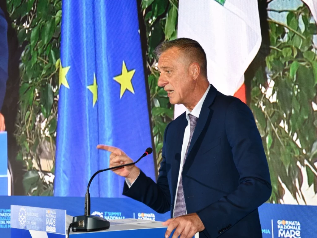 Blue Forum 2025: IV Summit Economia del Mare 9-11 luglio a Roma. Ministro Urso presenta XIII Rapporto Blue Economy italiana.