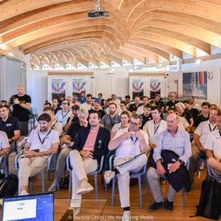 Foiling Sport Congress 2025: oltre 50 esperti mondiali si riuniscono per definire il futuro del foiling e della vela moderna.