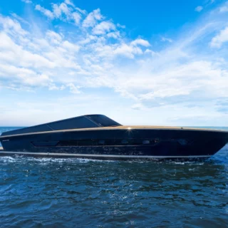 Itama 54: nuovo open cruiser 16,44m di Ferretti Group. Doppio pozzetto, motori MAN i6, design Tommaso De Luca