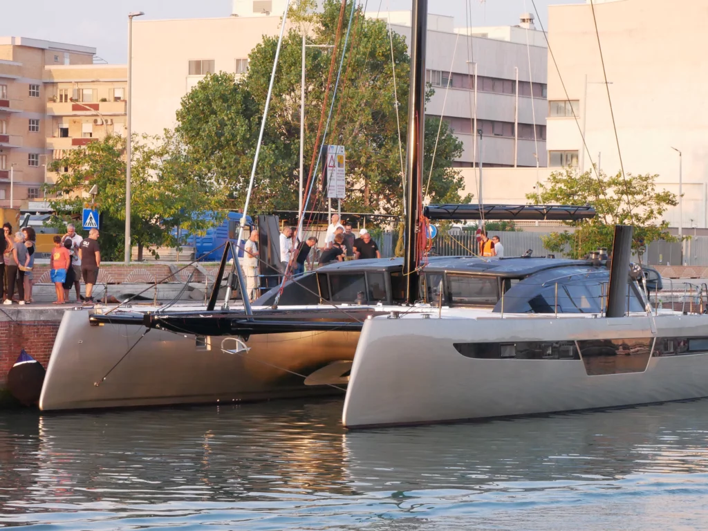 Varato il C-Cat 65 di Comar Yachts: maxi catamarano sport cruise da 21 m, elegante, veloce e pronto per Cannes.