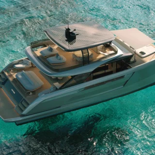 Dolomia Yachts presenta i nuovi Power Cat D100 e D70: lusso, spazi e sostenibilità per rivoluzionare la nautica.