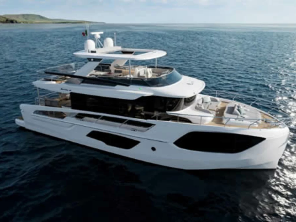 Absolute presenta la Navetta 66: yacht di 20 m che unisce eleganza, innovazione e comfort ispirati all’aurora.