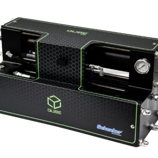 QUBE è il nuovo dissalatore Schenker: design compatto, alta efficienza, consumi minimi e silenziosità Made in Italy.