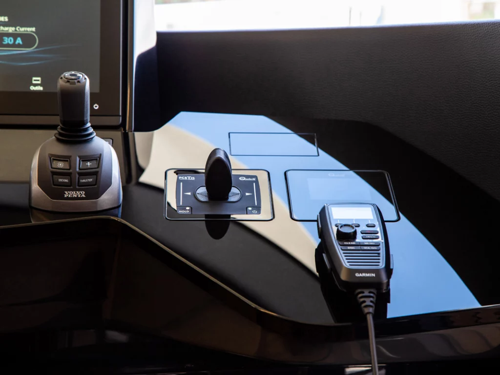Quick e Volvo Penta insieme: eliche di manovra proporzionali integrate con Assisted Docking entro il 2025.