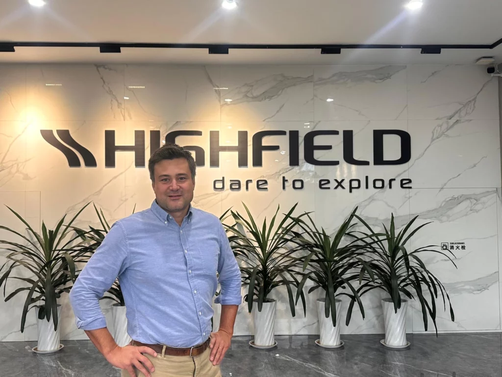 Highfield Boats annuncia un nuovo assetto: Carussi diventa Chairman, Blanc nominato CEO per guidare la crescita.