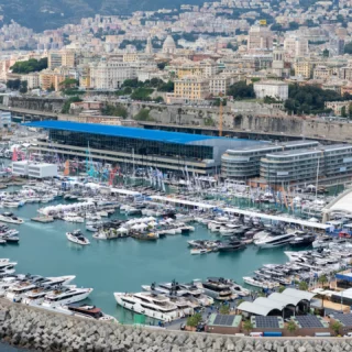 Dal 18 al 23 settembre Genova ospita il 65° Salone Nautico: focus su sviluppo, lavoro e innovazione.